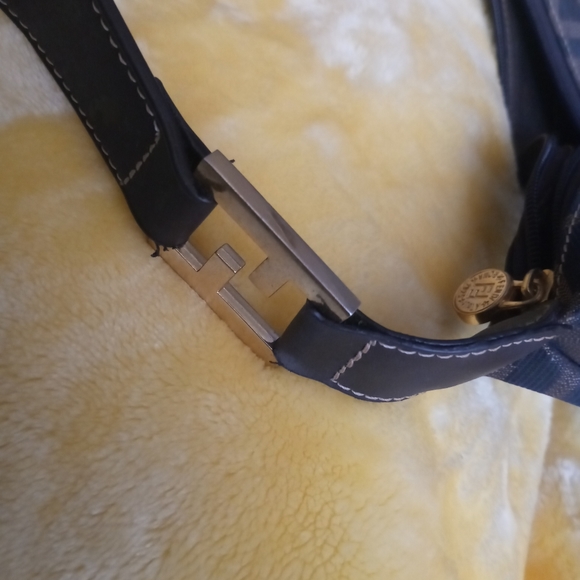 Woman's bag - Picture 3 of 4